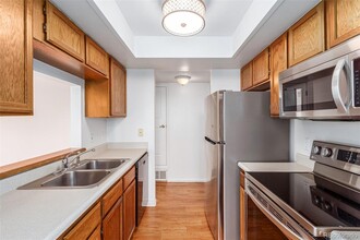 4341 S Andes Way, Unit 204 in Aurora, CO - Building Photo - Building Photo