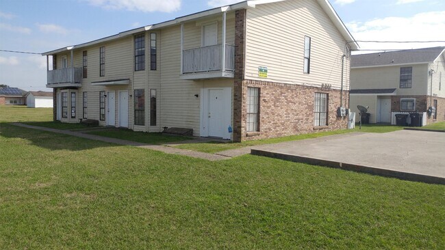 113 Oak Ridge Ave in Donaldsonville, LA - Building Photo - Building Photo