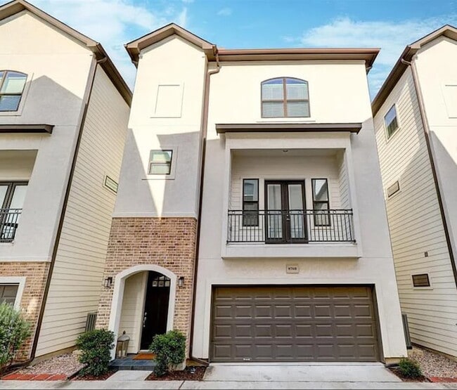 870 Wakefield Dr