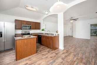 13009 Noche Clara Dr in Austin, TX - Building Photo - Building Photo