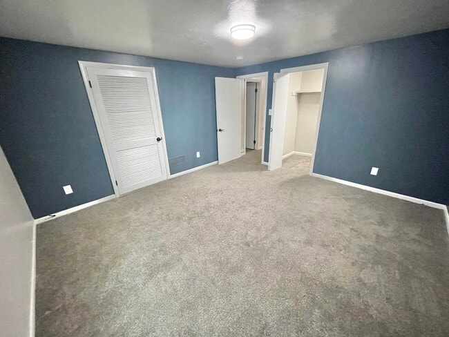 12104 E Virginia Dr in Aurora, CO - Building Photo - Building Photo
