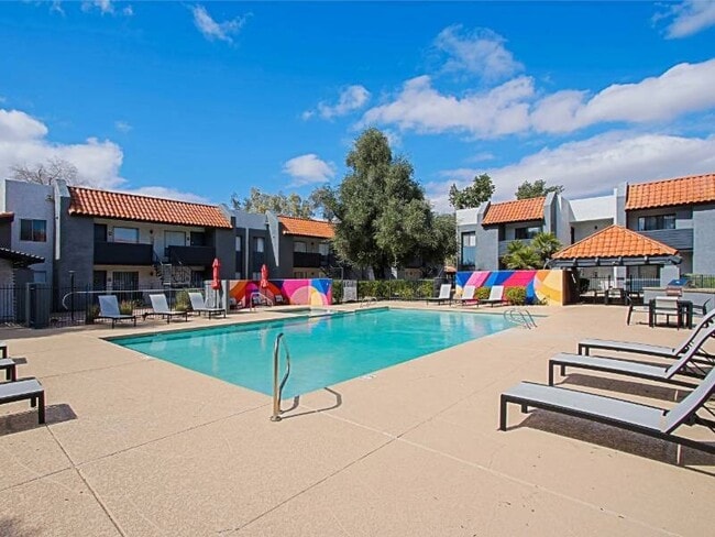 Aspire Thunderbird in Glendale, AZ - Building Photo - Building Photo