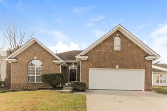 1514 Jeffrey Bryan Dr in Charlotte, NC - Foto de edificio - Building Photo