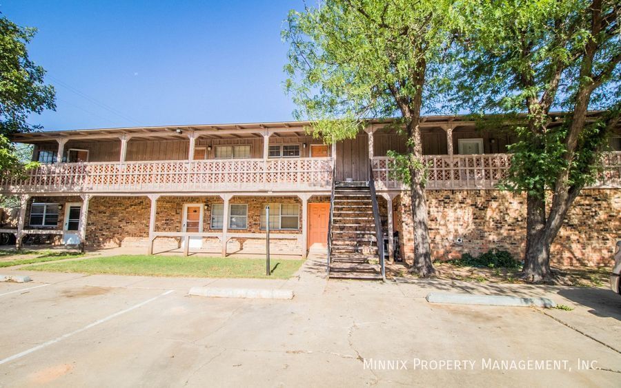 1615 16th St in Lubbock, TX - Building Photo