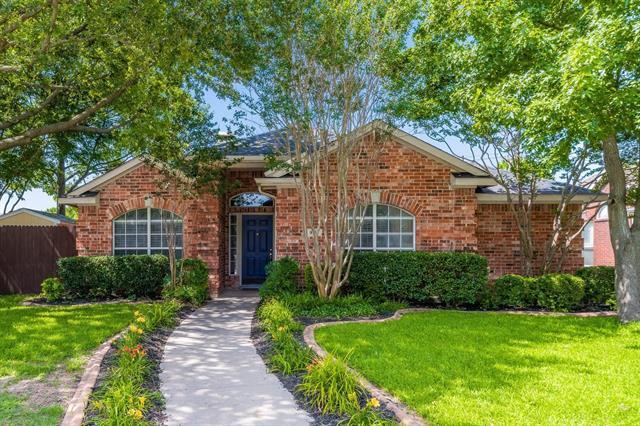 903 Hemingway Ct in Allen, TX - Foto de edificio