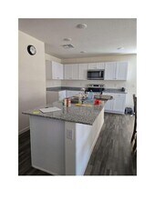 3416 E Ames Ave in Kingman, AZ - Building Photo - Building Photo