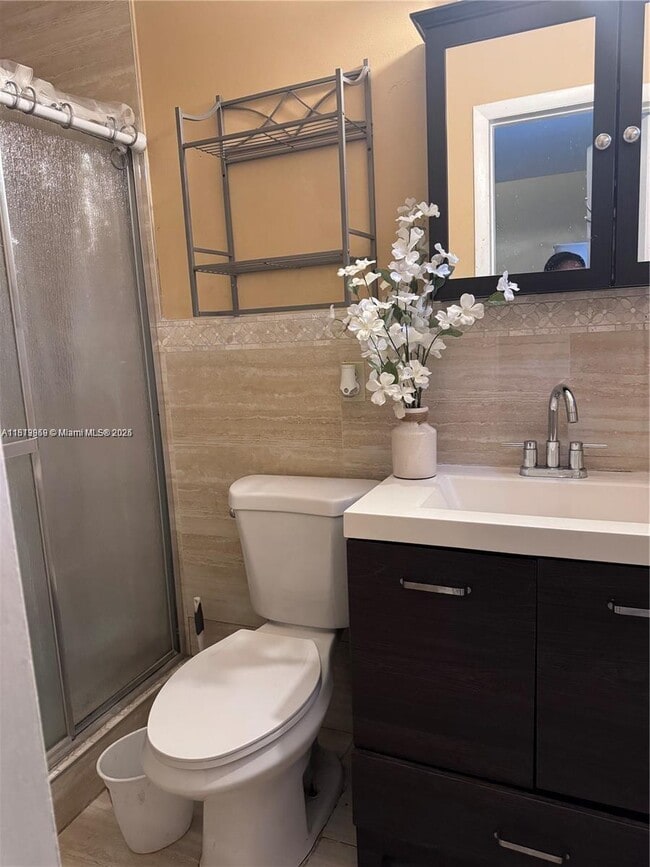 710 N 66 Terrace in Hollywood, FL - Building Photo - Building Photo