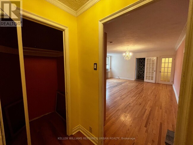 property at 150 Farnham Ave