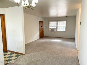 1108 Weeks St-Unit -D in Elizabeth City, NC - Building Photo - Building Photo