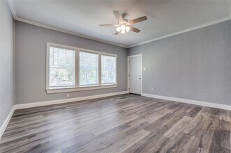 320 W Canty St in Dallas, TX - Building Photo - Building Photo