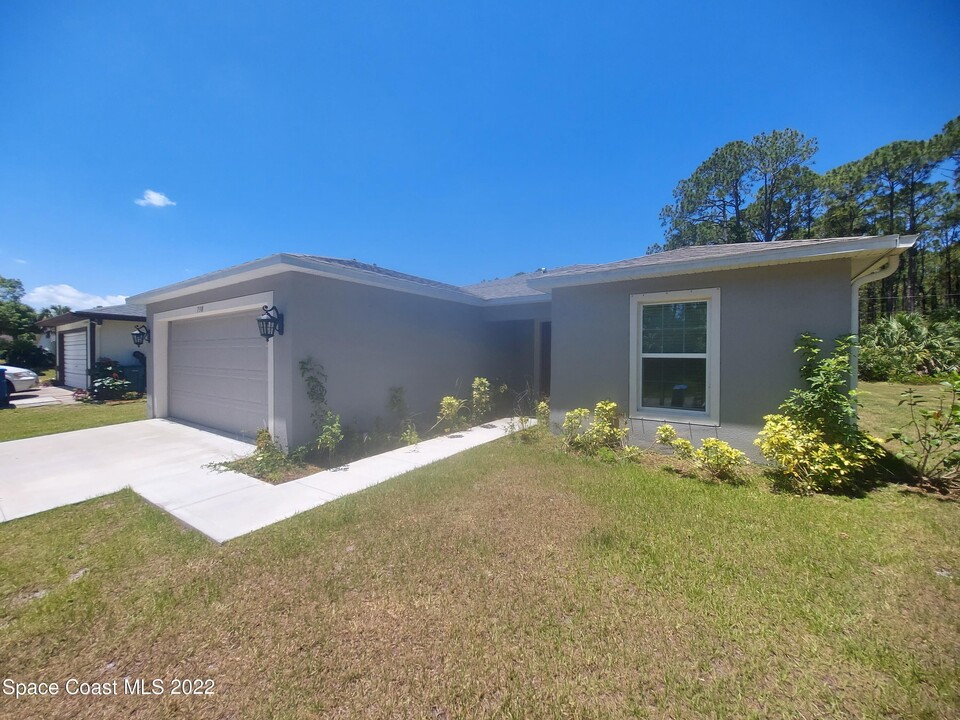 730 Scott Ave SW in Palm Bay, FL - Building Photo