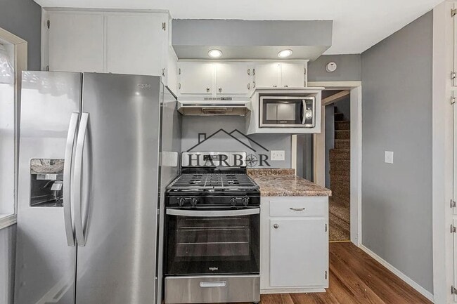 1126 S Newton Ave in Albert Lea, MN - Building Photo - Building Photo