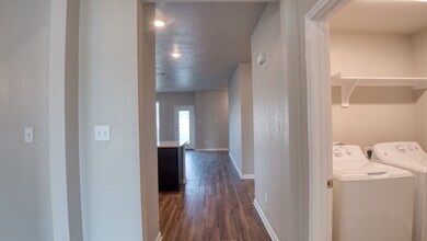 2201 John Ross Ct in Bryan, TX - Building Photo - Building Photo