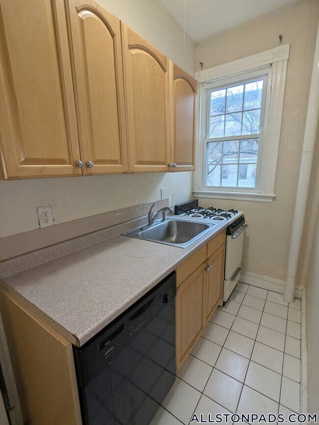15 Glenville Ave in Boston, MA - Building Photo - Building Photo