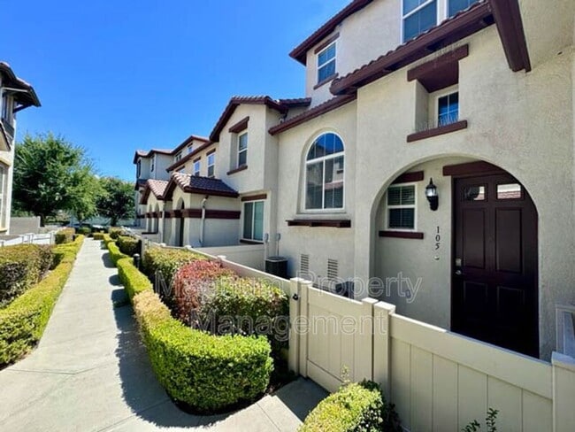 33620 Willow Haven Ln in Murrieta, CA - Foto de edificio - Building Photo
