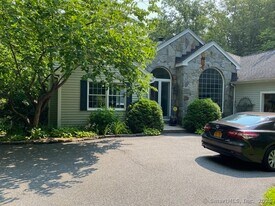 177 W Hyerdale Dr in Goshen, CT - Building Photo