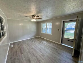 206 Chestnut St in Athens, AL - Building Photo - Building Photo