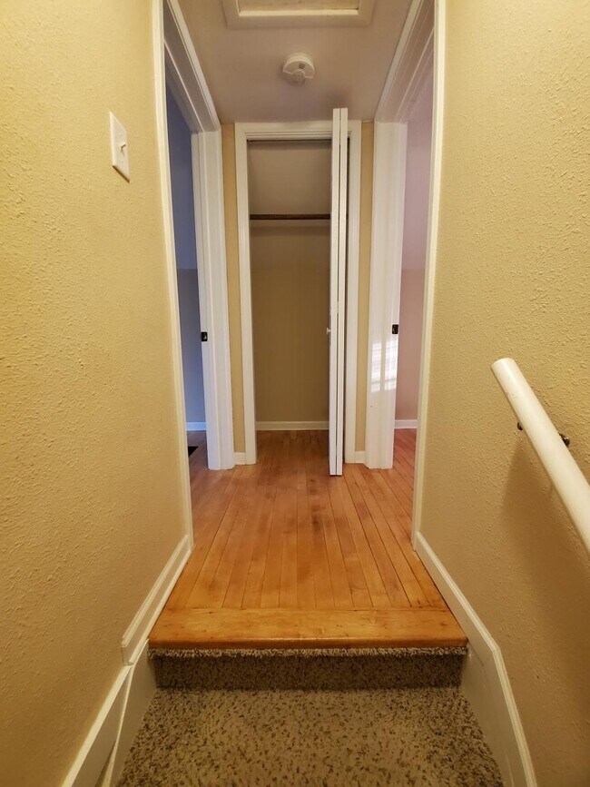 1461 South 55th Street in West Milwaukee, WI - Building Photo - Building Photo