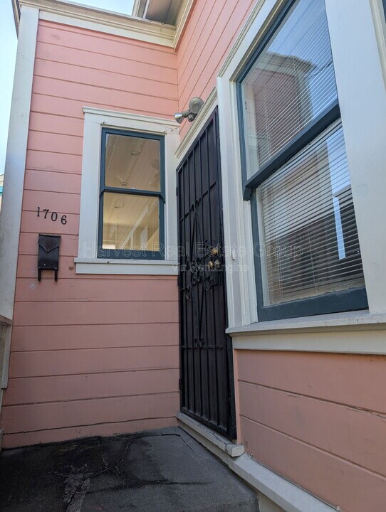 1704 10th Ave in Oakland, CA - Foto de edificio