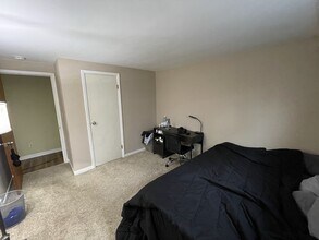 26 Flower St in Buffalo, NY - Building Photo - Building Photo