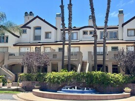 12614 Carmel Country Rd in San Diego, CA - Building Photo