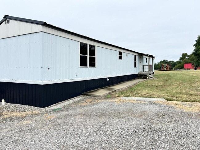 property at 17822 S Bryant Rd