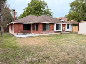 1213 Bell Rock Cir in Pflugerville, TX - Building Photo - Building Photo