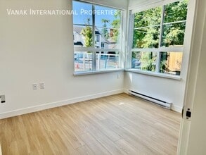 Bright 3 Bed 2 Bath Corner Unit in Burquitlam in Coquitlam, BC - Building Photo - Building Photo
