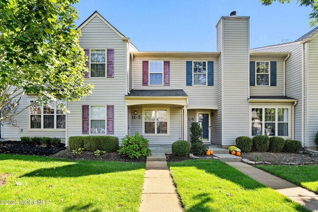 property at 11 Stuart Dr