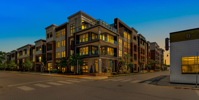 The Monroe in Nashville, TN - Foto de edificio - Building Photo