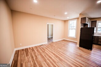210 W 8th St in Tifton, GA - Building Photo - Building Photo