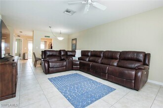4520 Skyline Blvd in Cape Coral, FL - Building Photo - Building Photo