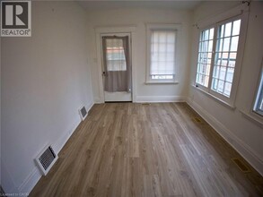 511 King St in Woodstock, ON - Building Photo - Building Photo