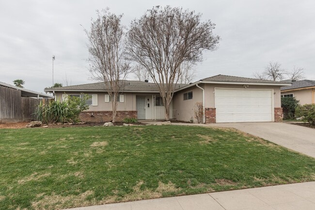 property at 3022 W San Gabriel Ave