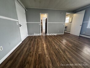 513 Main St in Vassalboro, ME - Building Photo - Building Photo