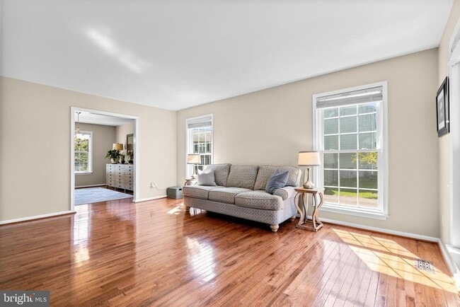 12127 Eddyspark Dr in Herndon, VA - Building Photo - Building Photo