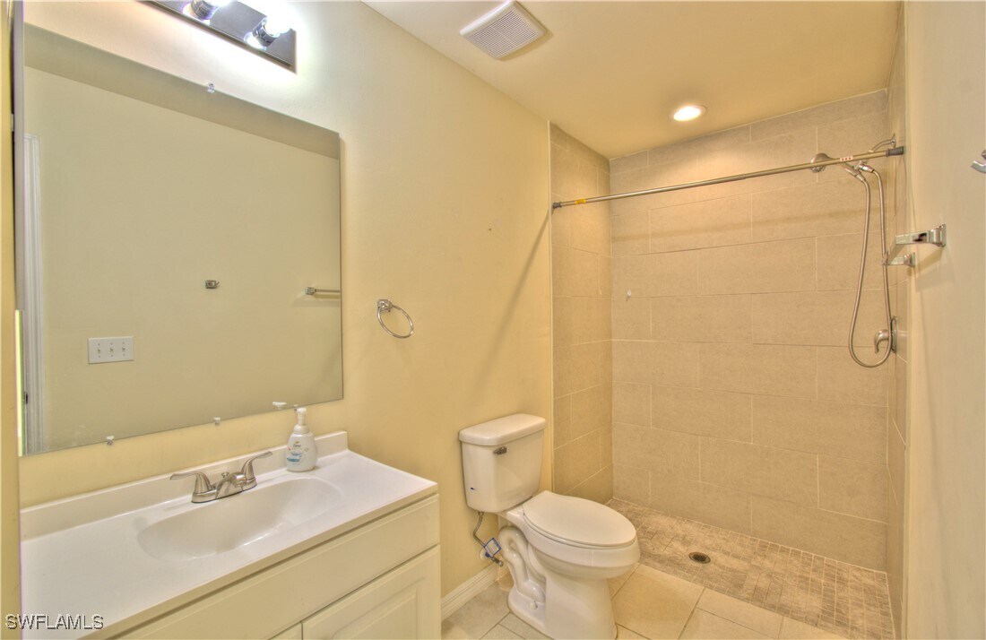 510 Skyline Blvd in Cape Coral, FL - Building Photo