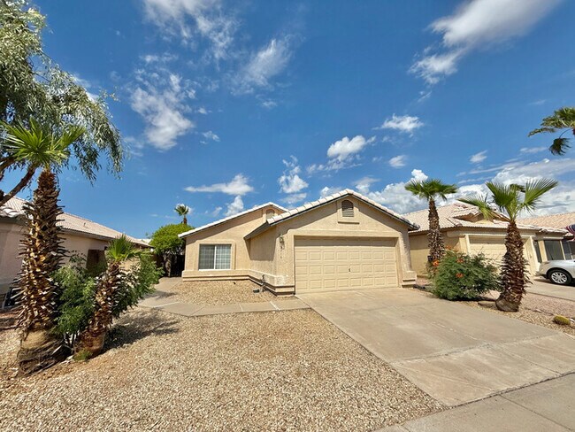 property at 2316 E Kelton Ln