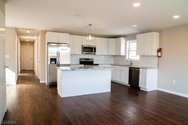 91 Mt View St in Newton, NJ - Building Photo - Building Photo