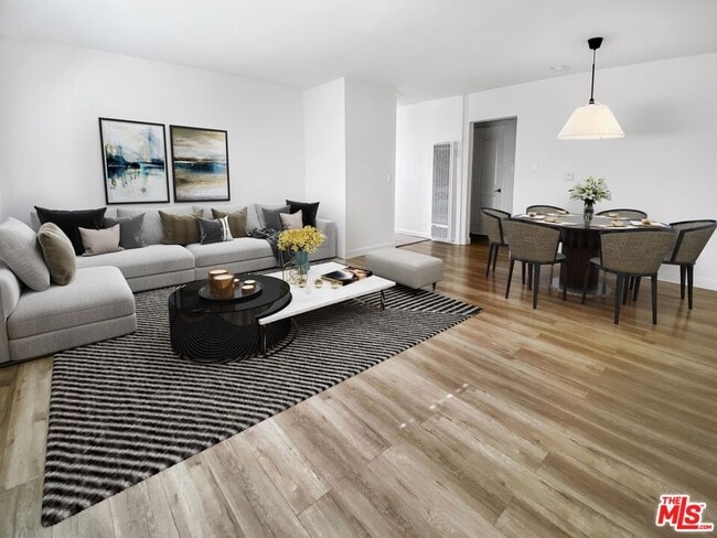 property at 1446 Cochran Ave