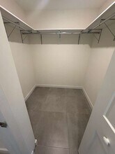 2170 NE 168th St, Unit A4 in North Miami Beach, FL - Building Photo - Building Photo