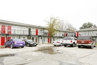 Golfcrest Apartments in Houston, TX - Foto de edificio - Building Photo