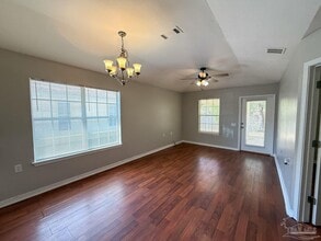 5919 Bilek Dr in Pensacola, FL - Building Photo - Building Photo