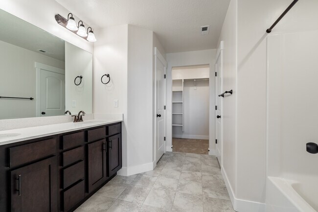 3712 Big Horn Dr in Lehi, UT - Building Photo - Building Photo