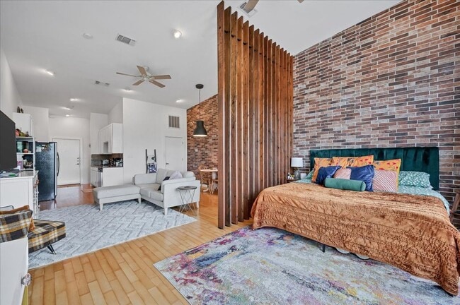 2931 E 12th St in Austin, TX - Foto de edificio - Building Photo