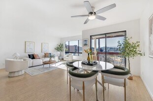 465 Fathom Dr in San Mateo, CA - Building Photo