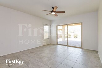 8075 N Circulo El Palmito in Tucson, AZ - Building Photo - Building Photo