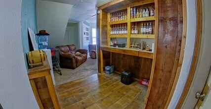 512 Bluemont Ave in Manhattan, KS - Building Photo - Building Photo