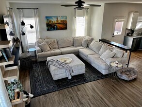 10629 Sunday Dr in Austin, TX - Building Photo - Building Photo