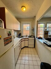 229 Kelton St, Unit #1 in Boston, MA - Building Photo - Building Photo